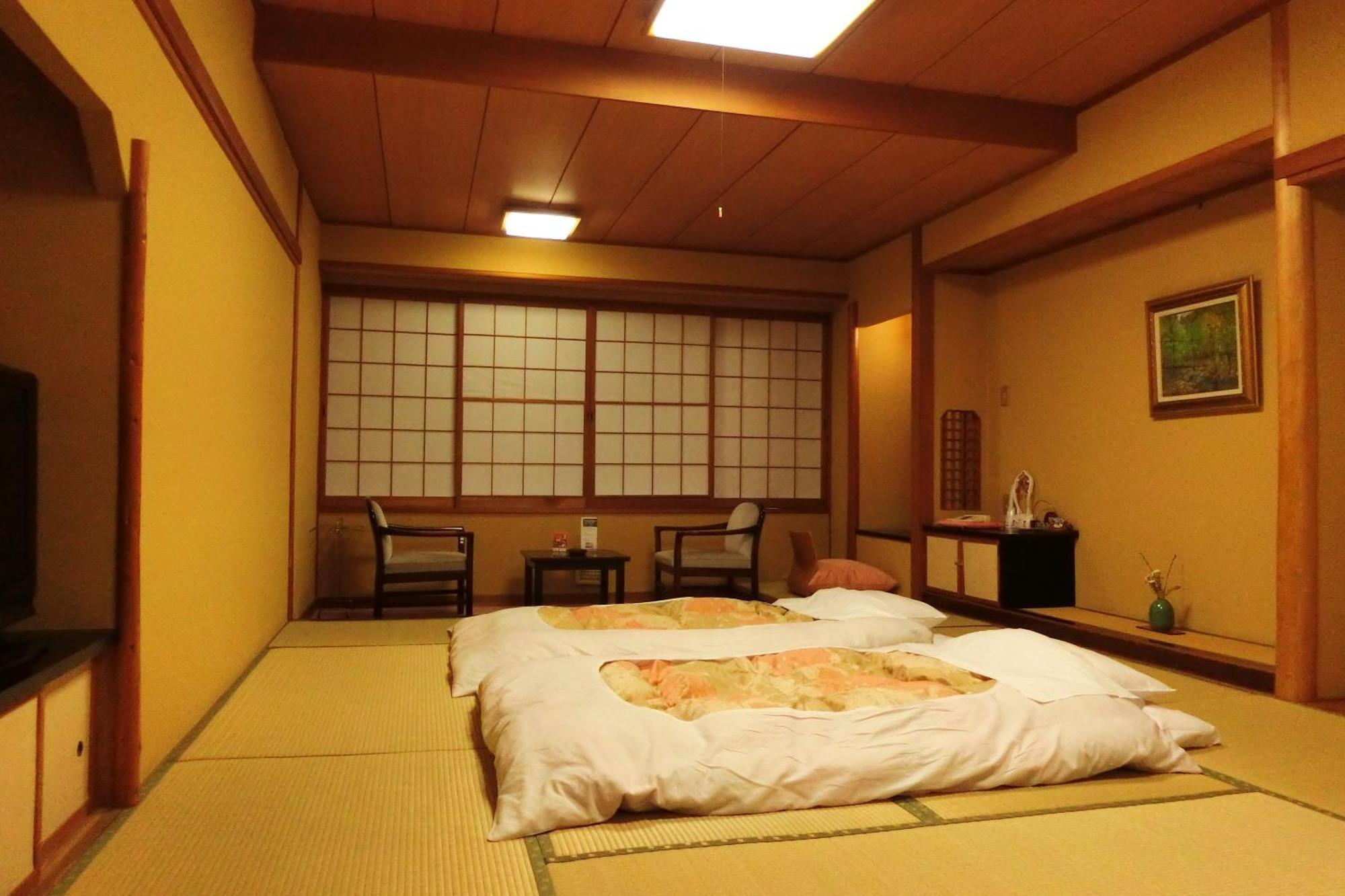 Yoshikawaya Hotel Фукушима Стая снимка